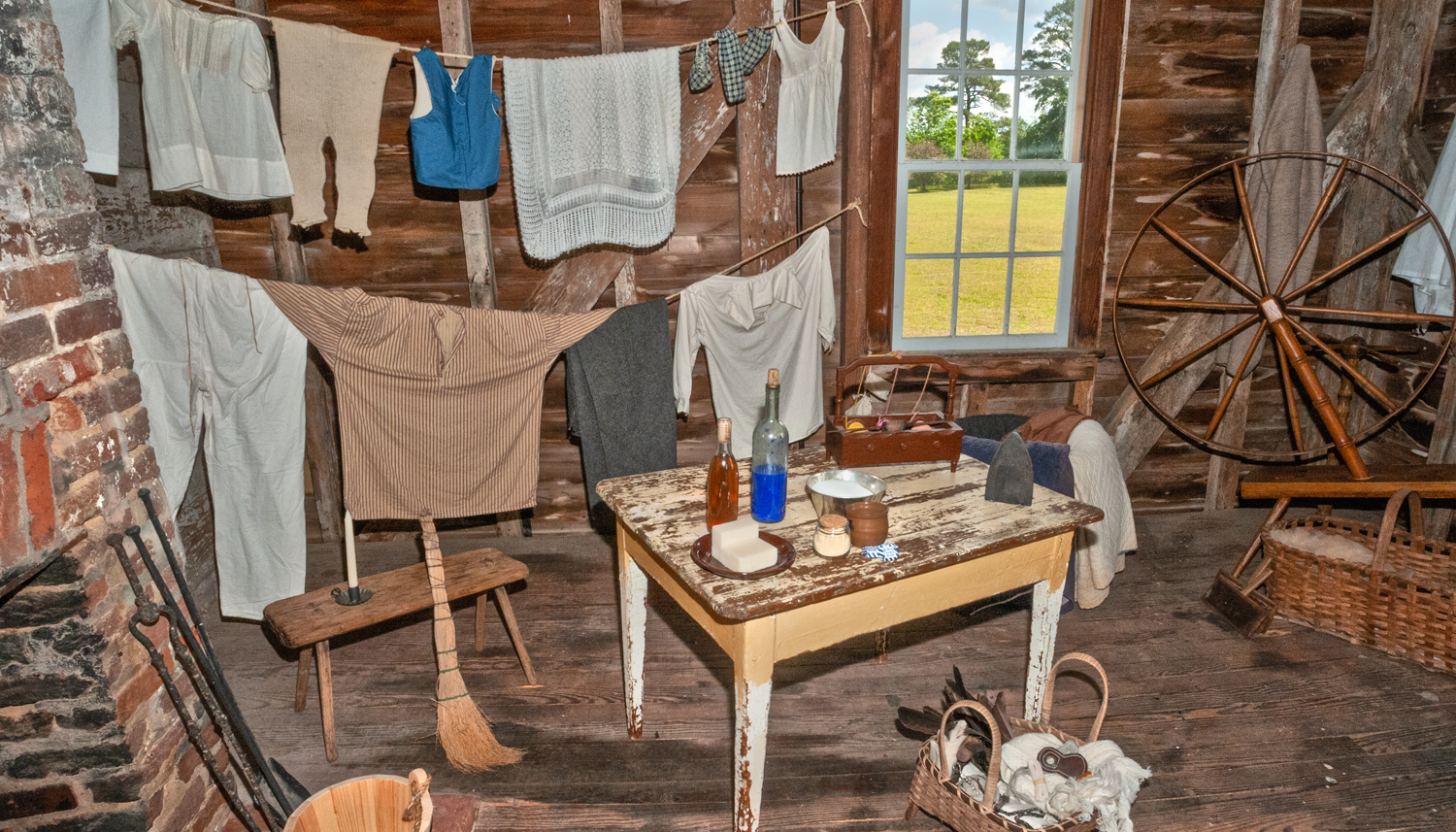 Windsor Castle Manor House Outbuilding and Grounds Tours