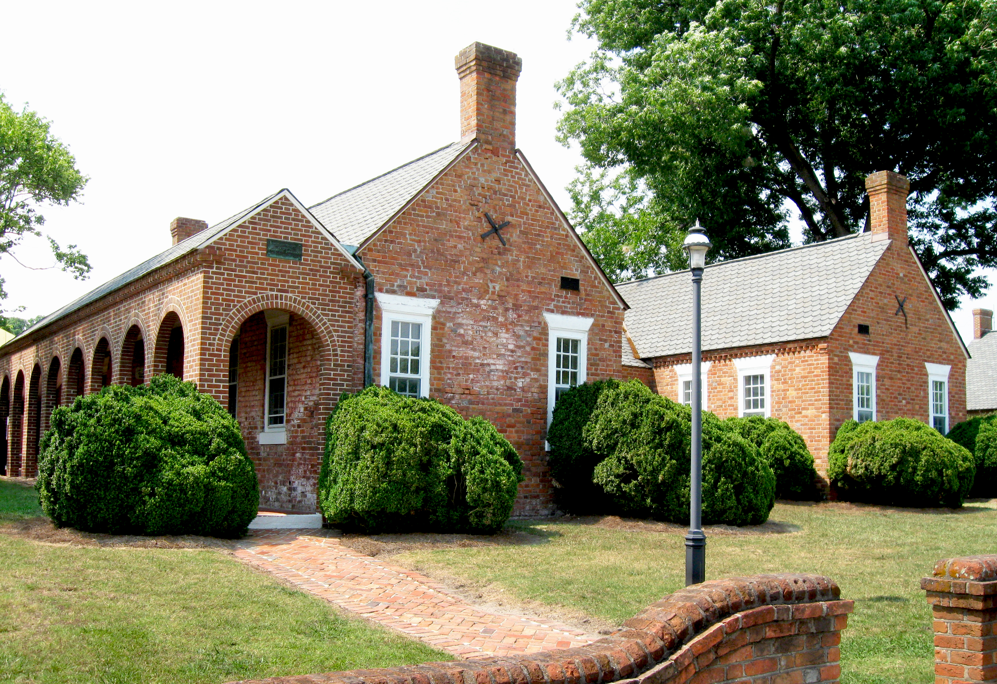 Facebook Live Guided Walking Tour Dueling at the Isle of Wight County Courthouse Complex