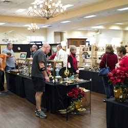 Christmas in Smithfield Antique Show
