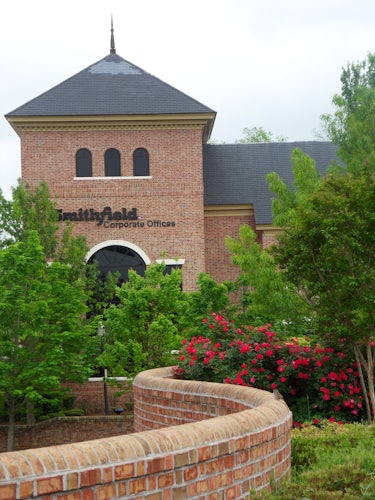 exterior of Smithfield Foods Corporate Headquarters