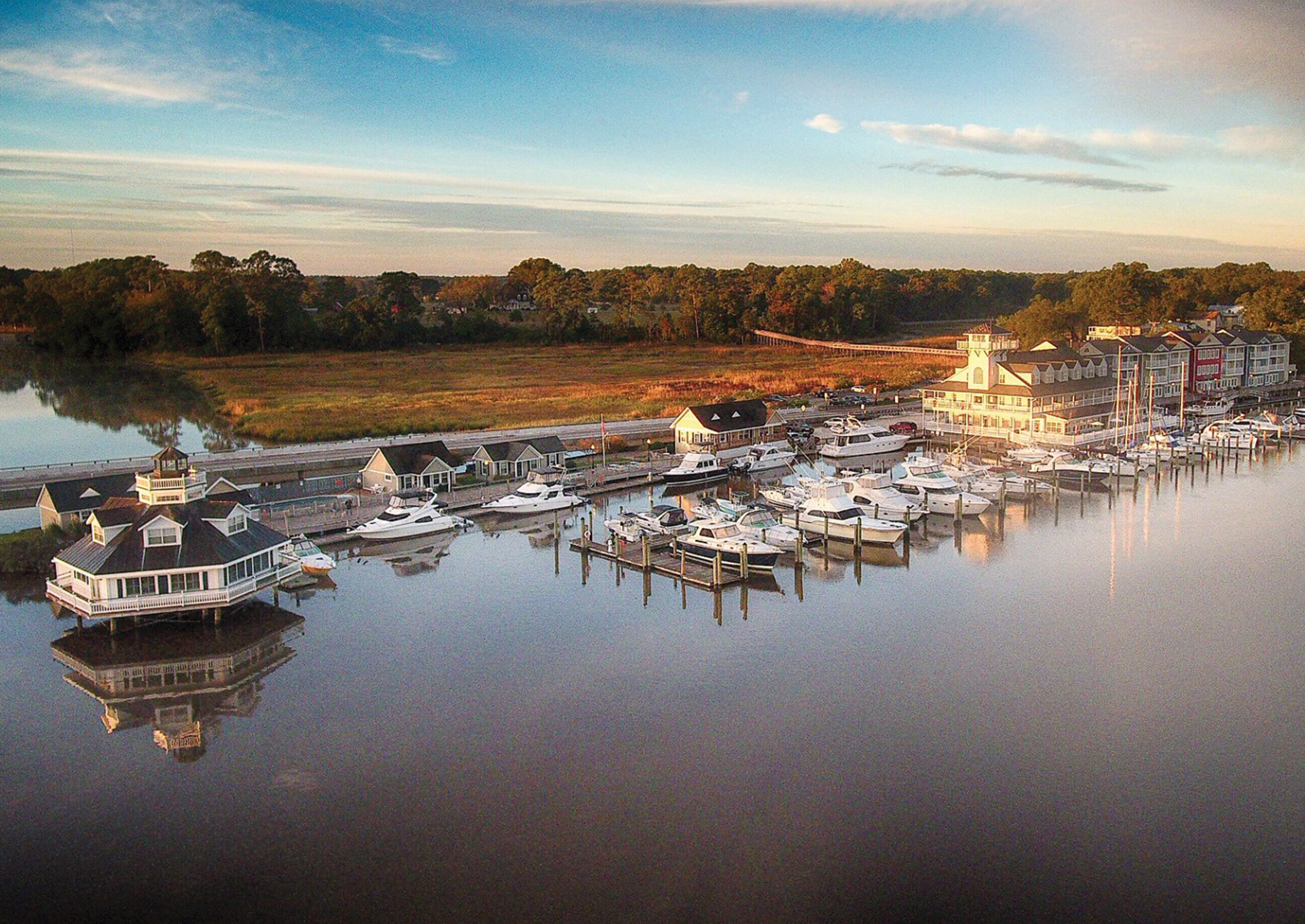 Smithfield Station Waterfront Inn Restaurant Marina and Conference Center