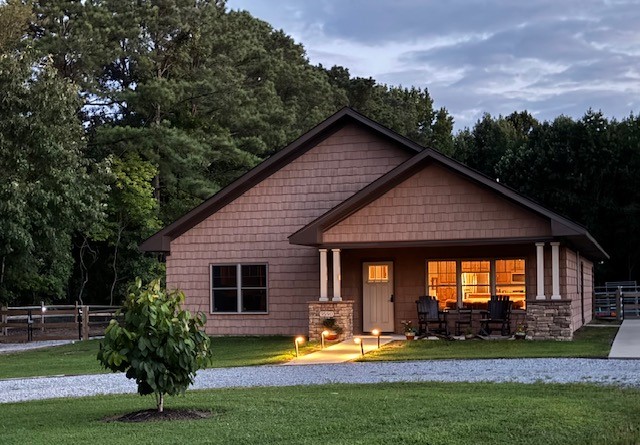 Peaceful Cottage Retreat at Timberline Ranch