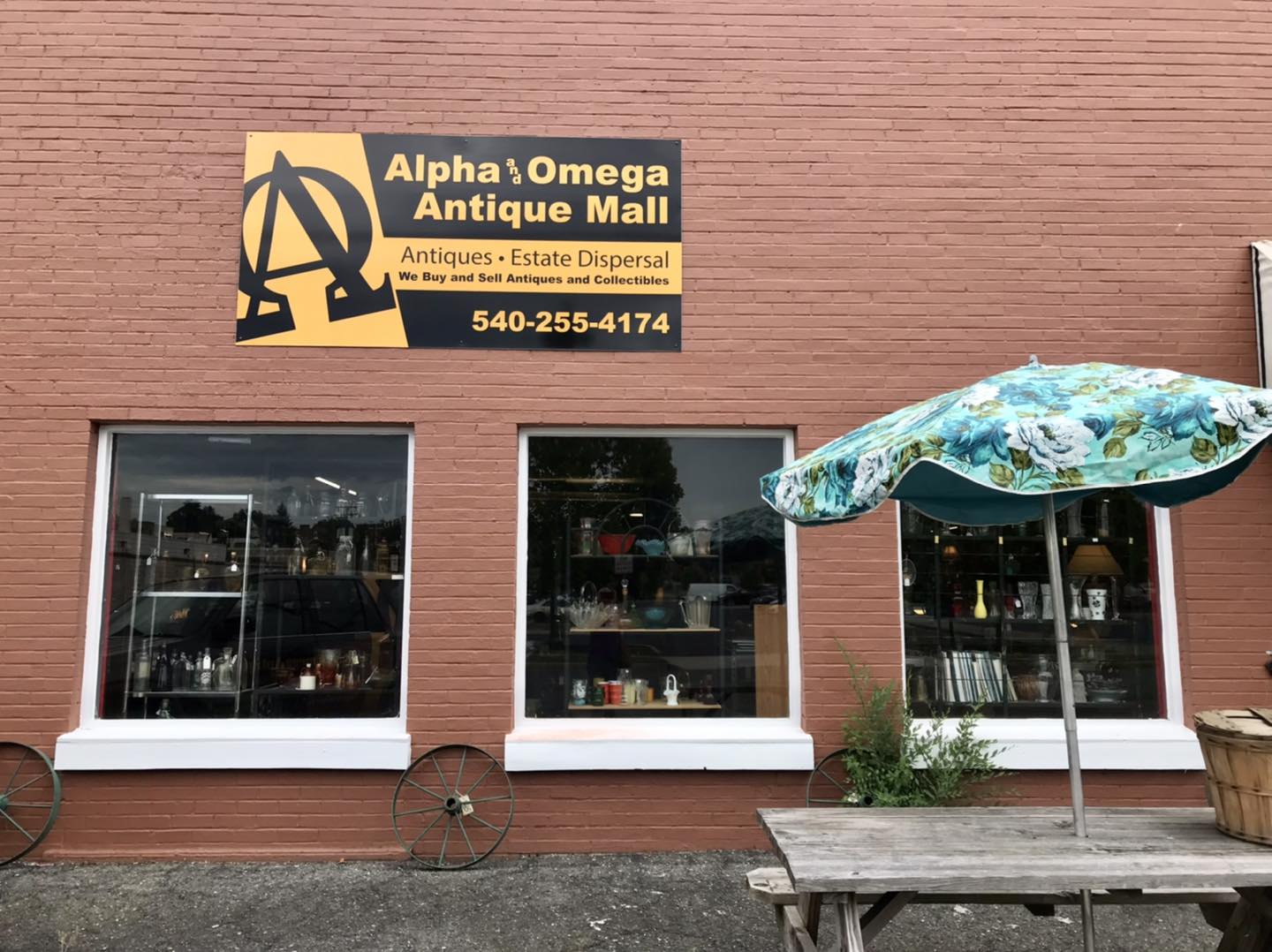 Alpha and Omega Antique Mall in Waynesboro VA